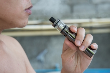 Pourquoi certains e-liquides provoquent-ils un goût de brûlé ?